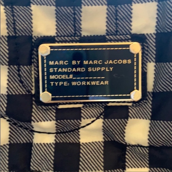 Marc by Marc Jacob - Picture 2 of 4